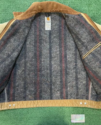 Vintage 2000s Carhartt tan Detroit jacket