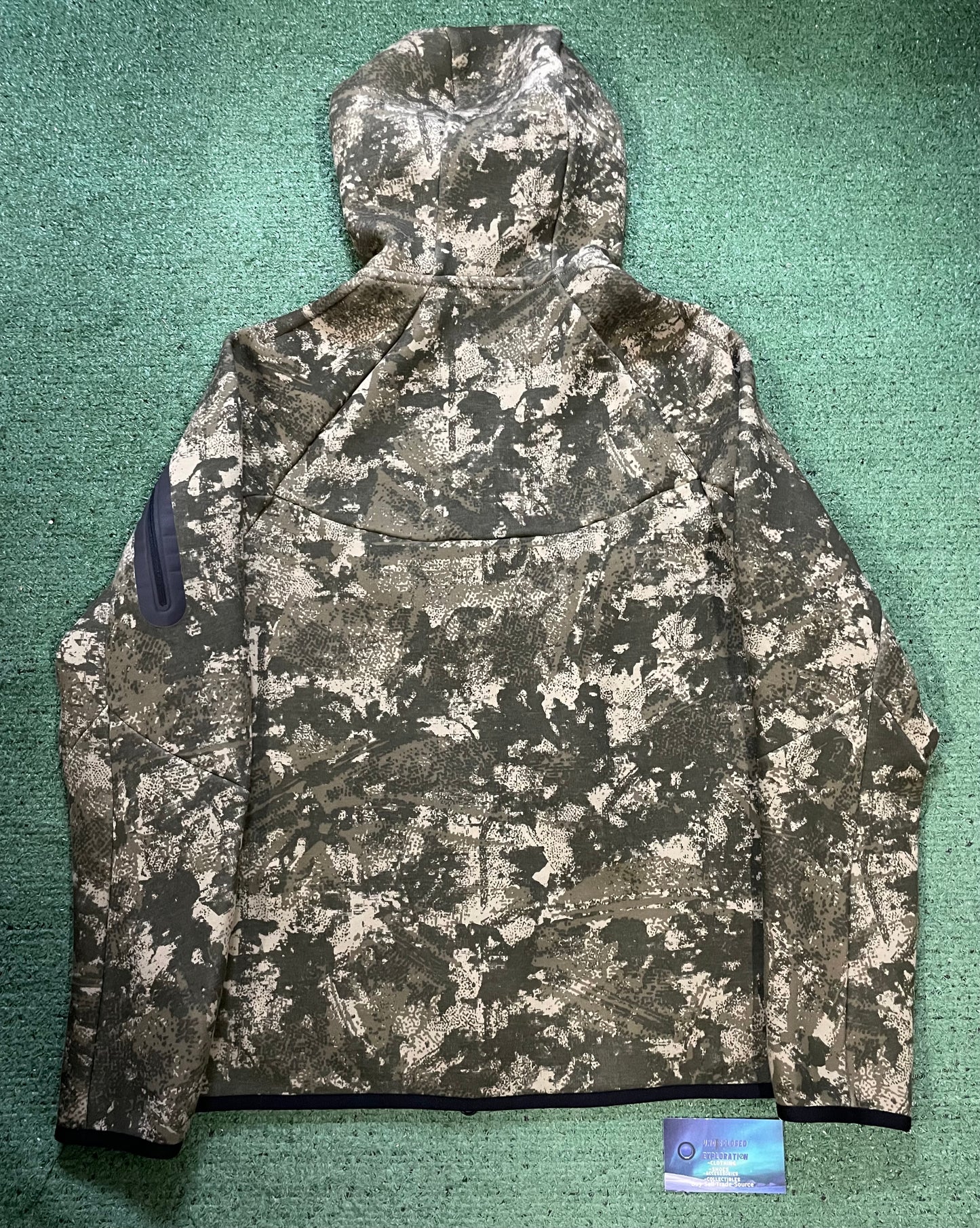 Nike tech fleece green camo hoodie