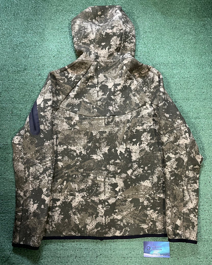 Nike tech fleece green camo hoodie