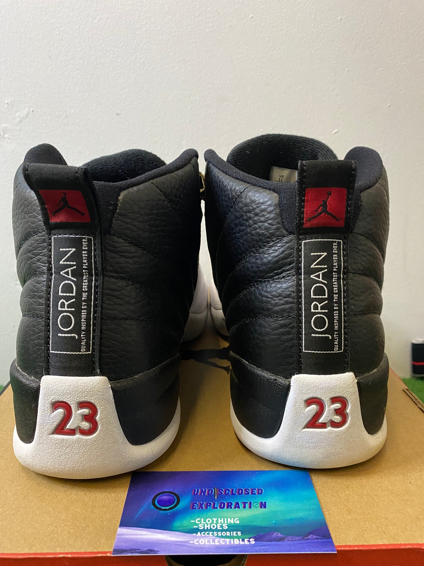 Jordan 12 Playoff 2022 size 11men/12.5women
