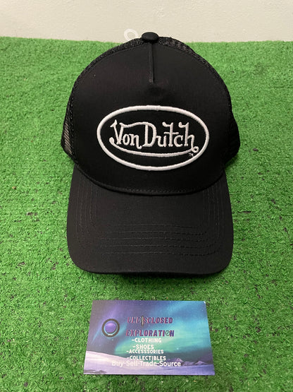 Von Dutch staple black hat