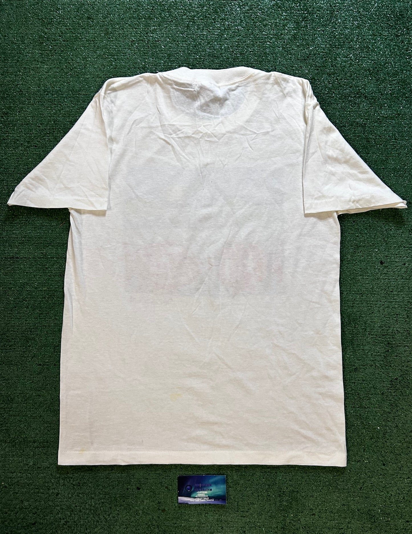 Vintage 1990s Island Magic carnival tee