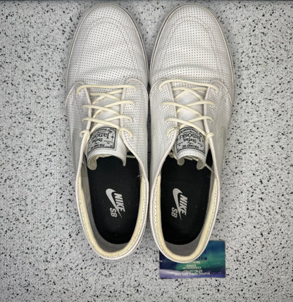 Nike Zoom Stefan Janoski SB 12 Men/13.5 Women “Preowned”