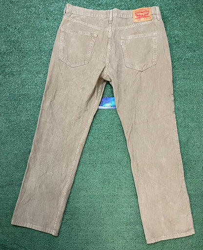 Levi 514 beige corduroy jeans