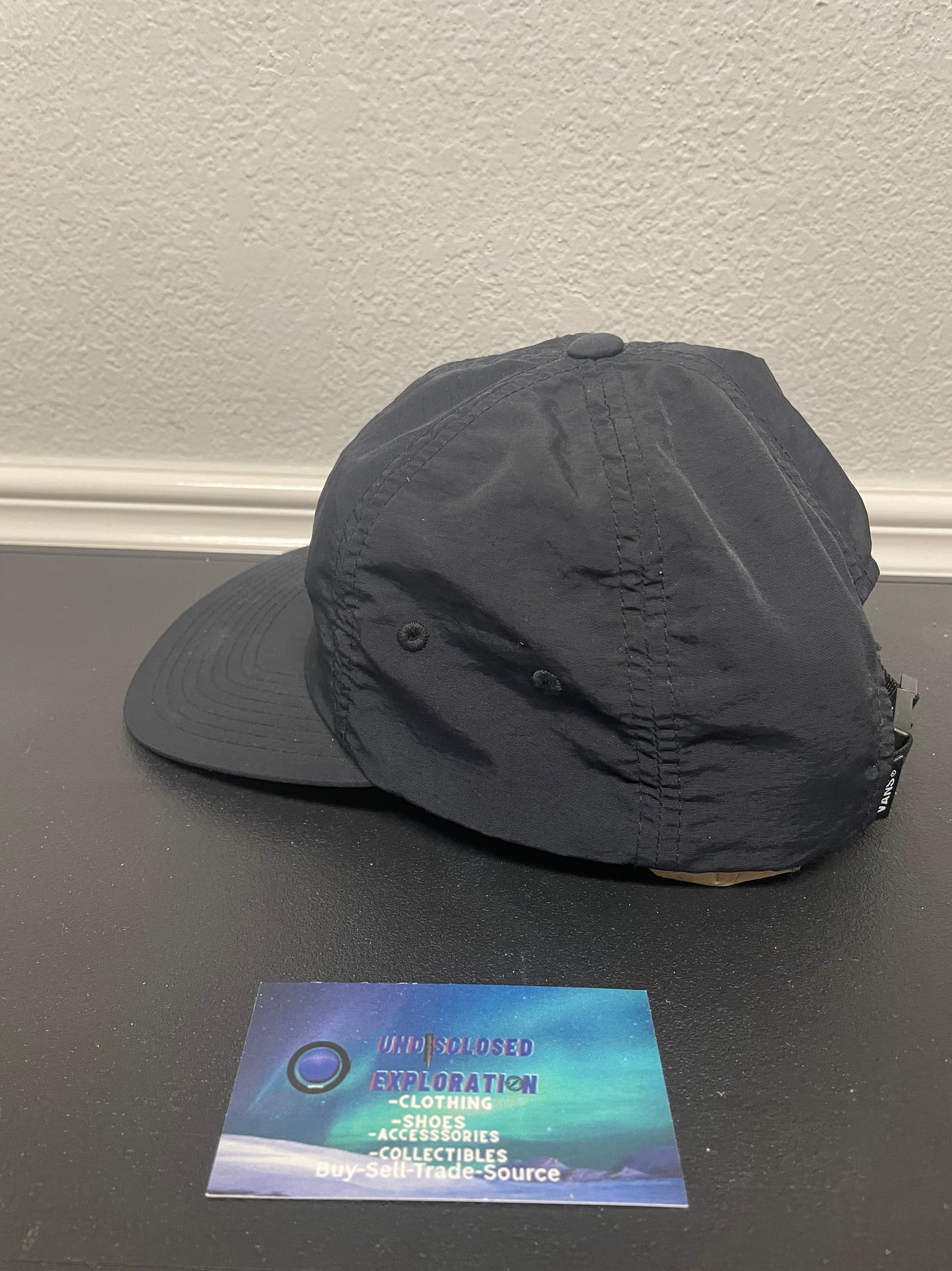 Vans black & white embroidered hat