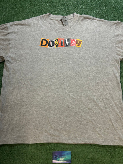 Don’t fly grey tee