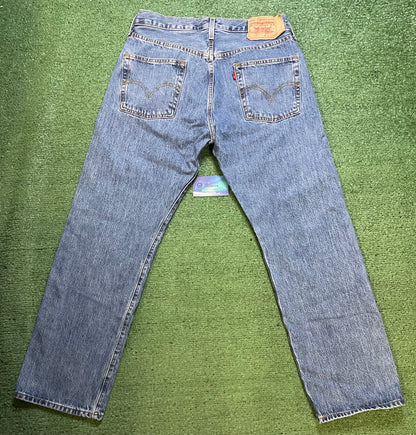 Vintage Levi 501 blue jeans