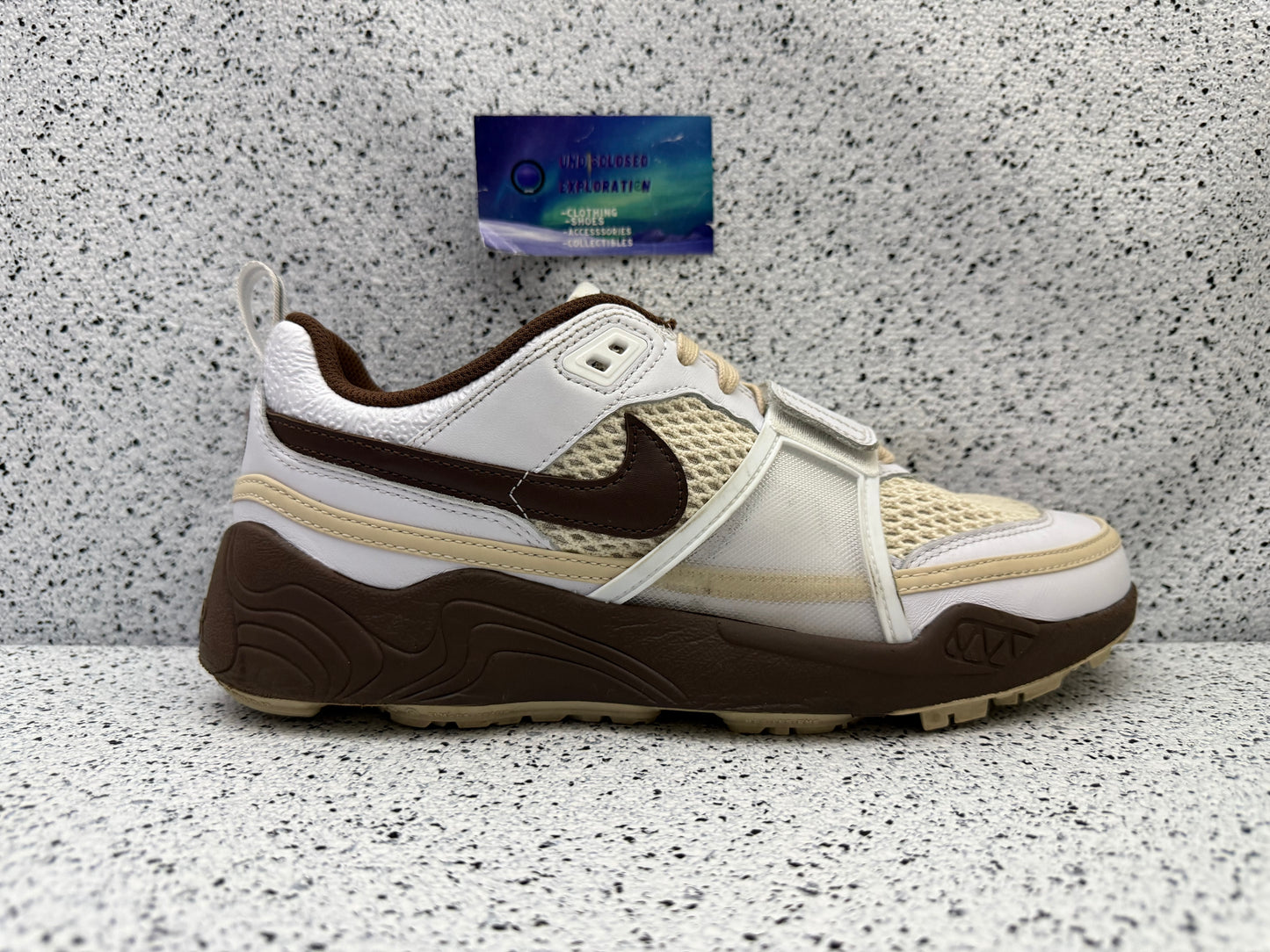 Nike Zoom Field Jaxx Travis Scott Light Chocolate 10.5 Men/12 Women “Preowned”