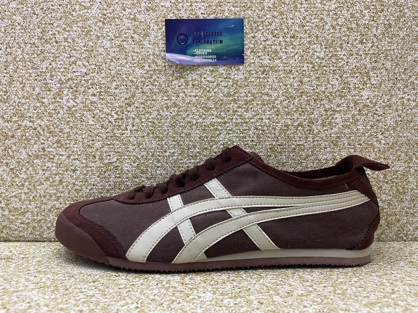 ASICS Onitsuka Tiger Mexico 66 12 Men/13.5 Women “Preowned”