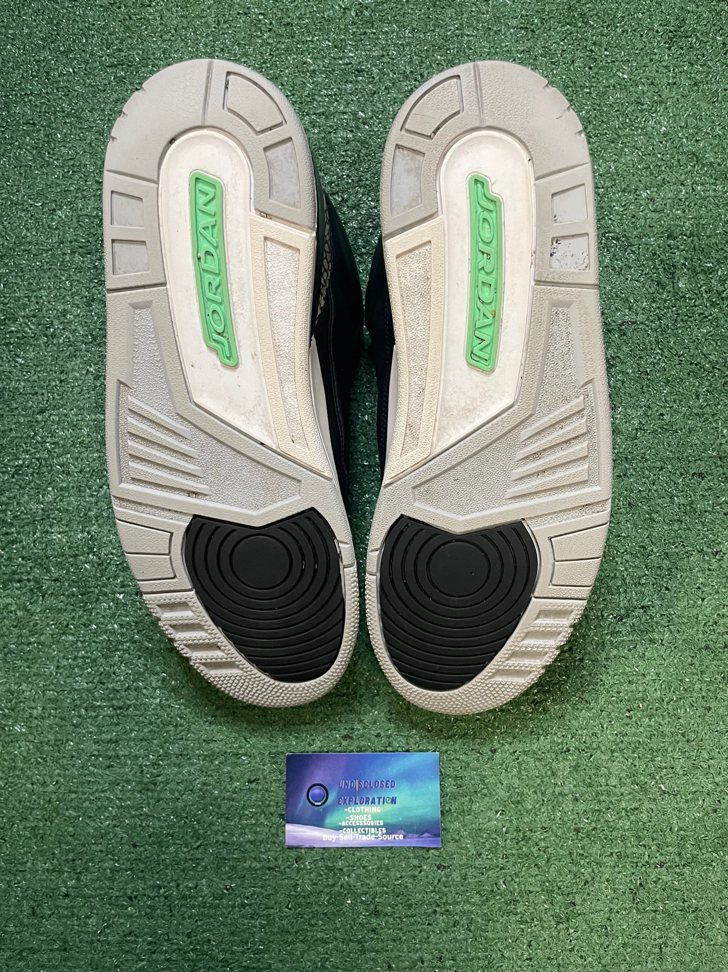 Air Jordan 3 green glow size 13men/14.5women