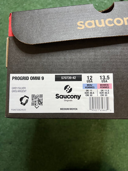Saucony Progrid Omni 9 grey silver size 12men/13.5women
