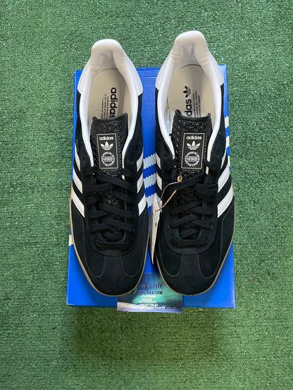 Adidas Gazelle black white gum