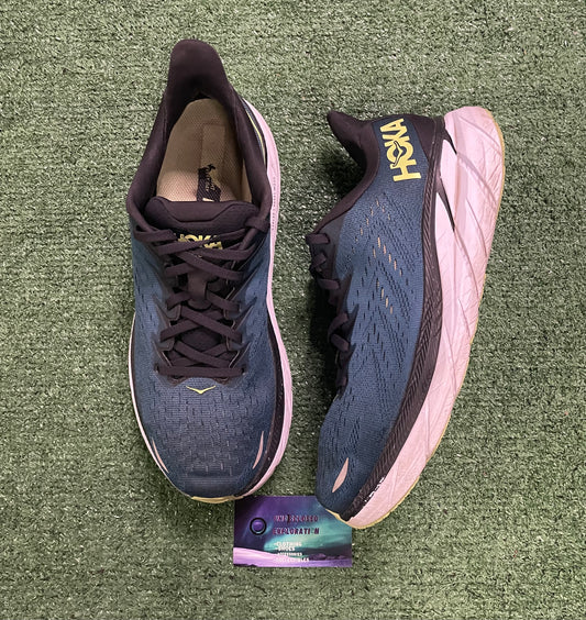 Hoka Clifton 8 size 10men/11.5women