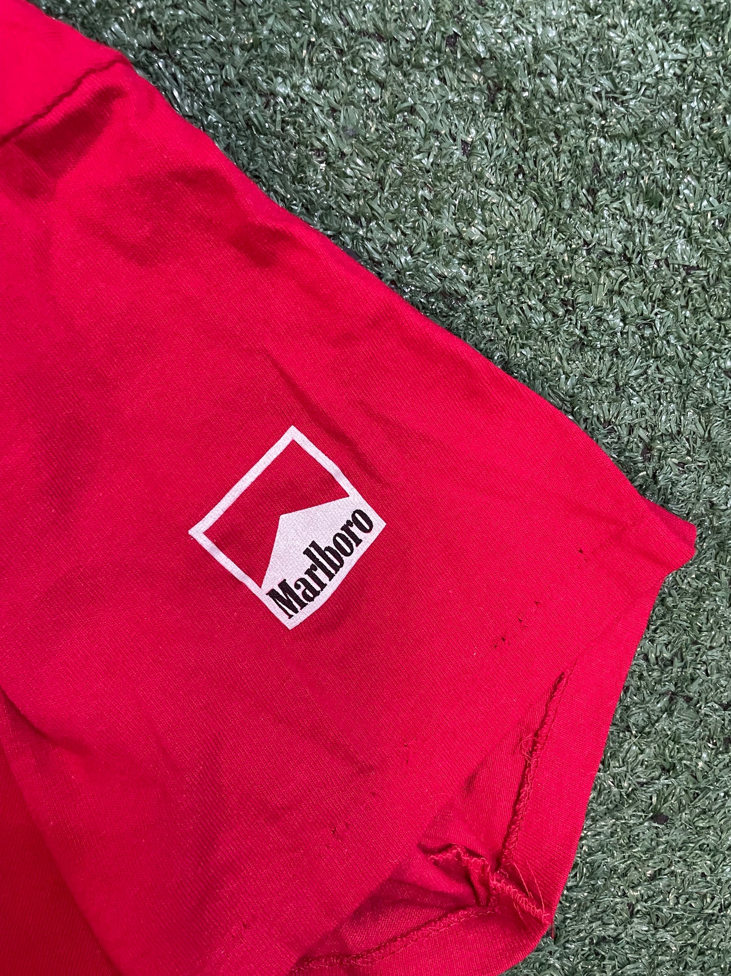 Vintage 1980s Marlboro spellout pocket tee