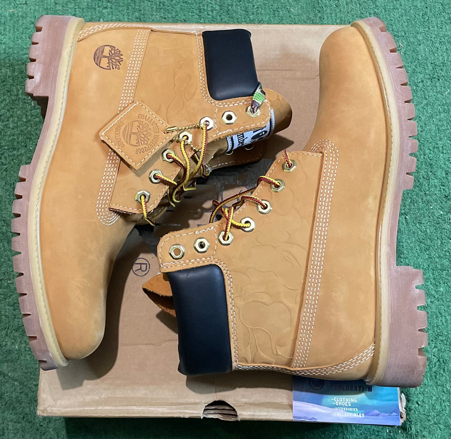 Bape X undefeated timberland 6 inch boot size 8.5men/10women