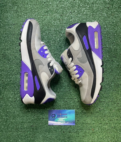 Air Max 90 hyper grape size 4.5youth/6women