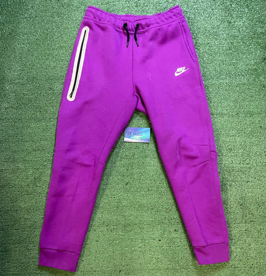 Nike tech fleece bold berry pants