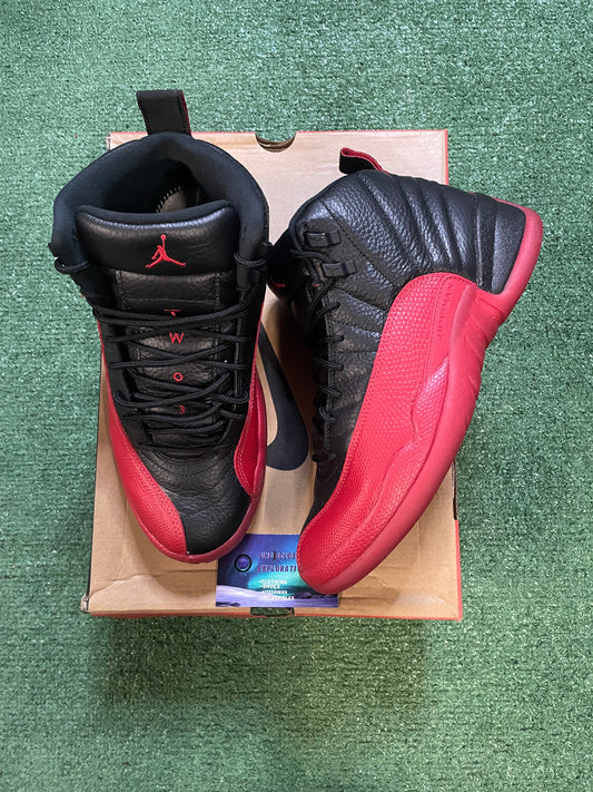 Air Jordan 12 flu game 2025 size 9men/10.5women