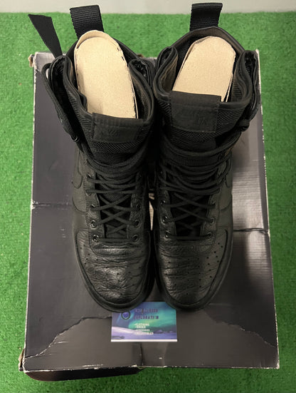 Nike SF Air Force 1 Black gum size 12men/13.5women