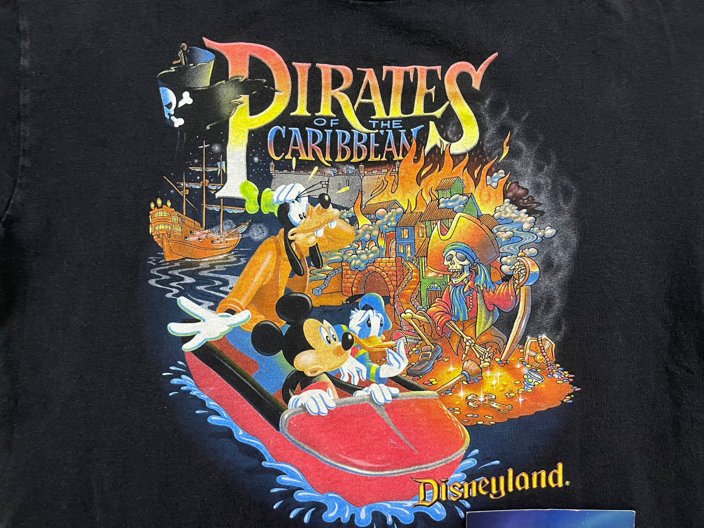 Vintage Youth DisneyLand Pirates Of the Caribbean Shirt