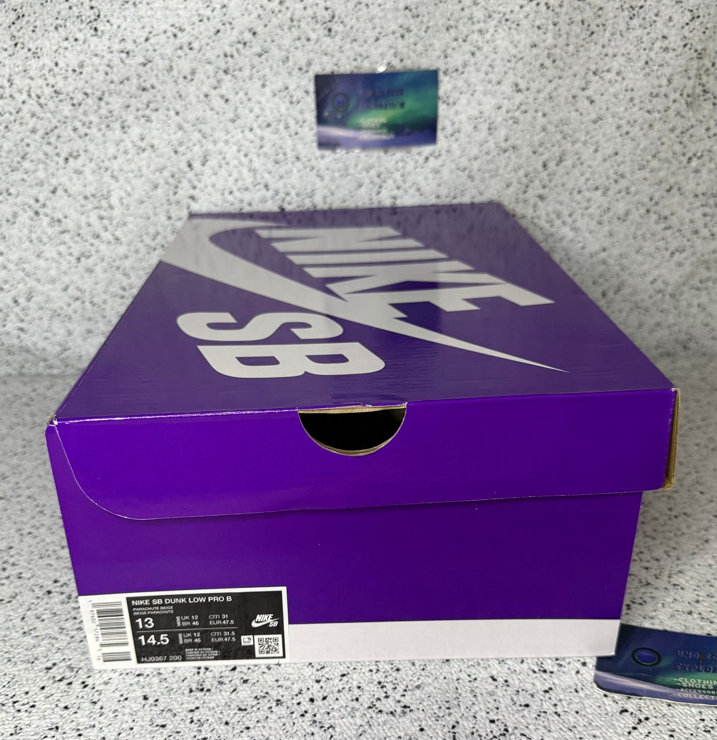 Nike Dunk SB Low Parachute Beige