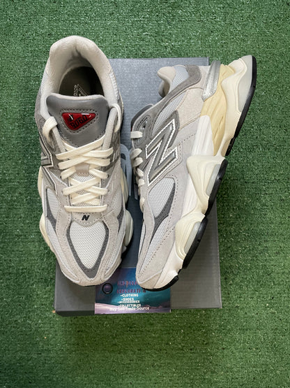 New Balance 9060 rain cloud