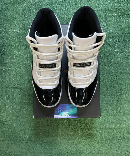 Air Jordan 11 dmp size 11men/12.5women