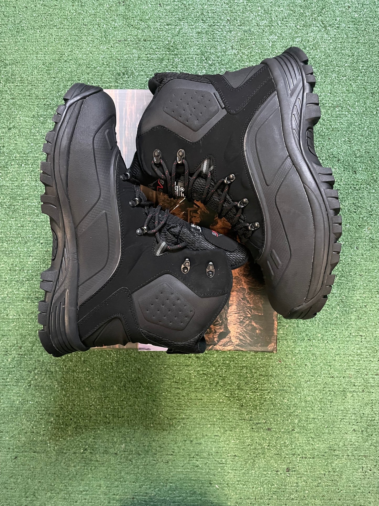 Nortiv 8 black boots