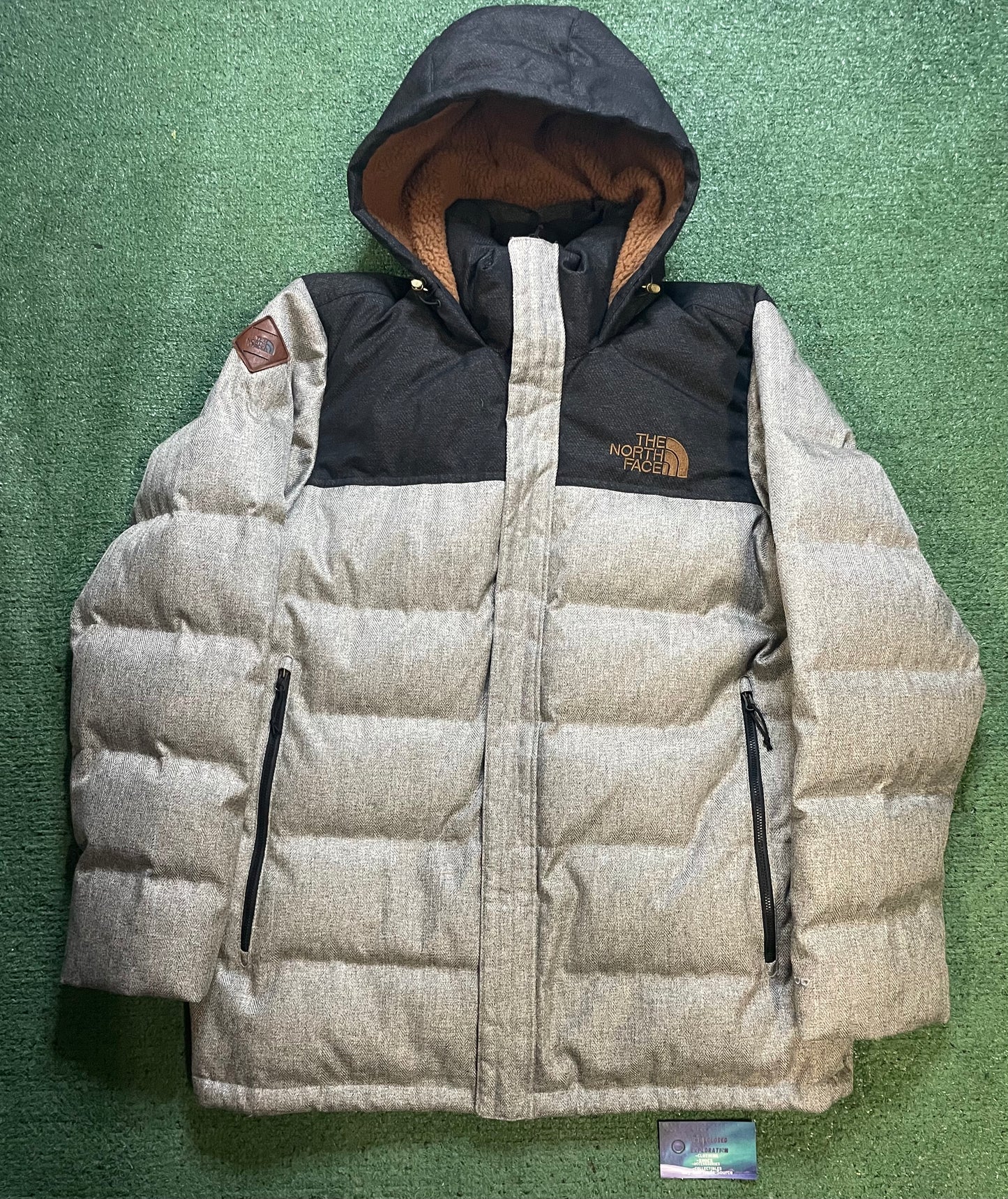 The North Face Nuptse ridge gray and black parka