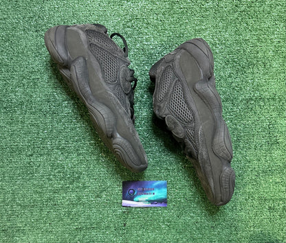 Yeezy 500 Utility black size 9.5men/11women