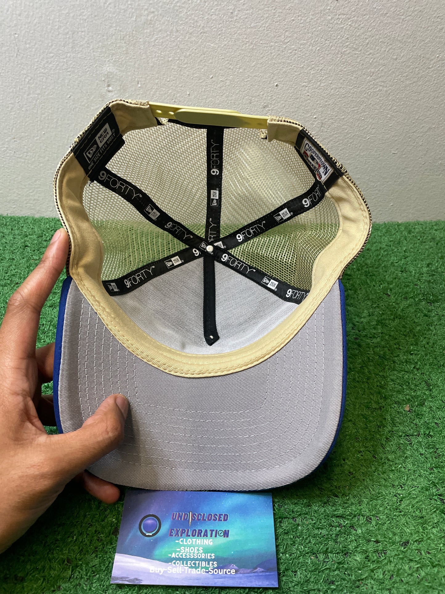 Seattle Mariners blue and gold mesh hat