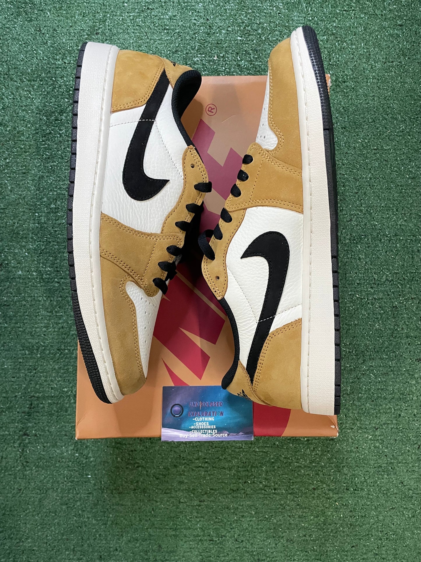Air Jordan 1 Retro Low OG rookie of the year