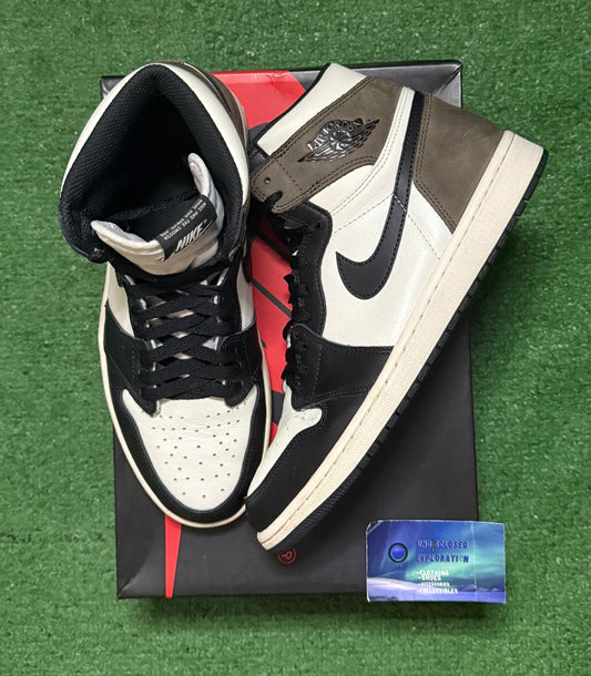 Jordan 1 Mocha 10 Men/11.5 Women “Preowned”