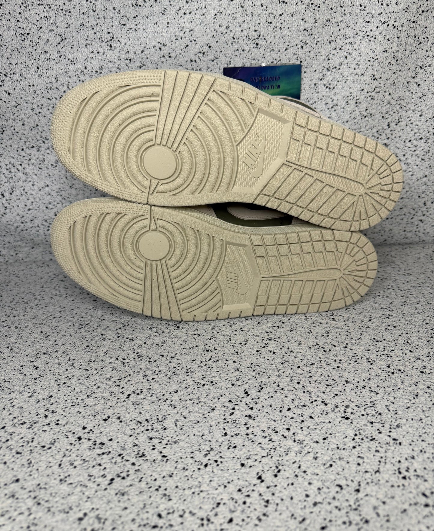 Jordan 1 Low Medium Olive