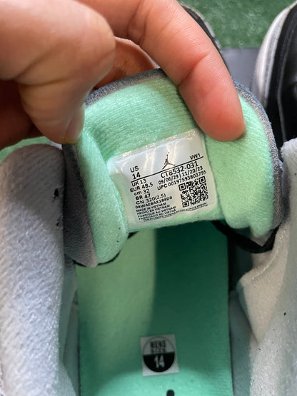 Air Jordan 3 Retro green glow size 14men/15.5women