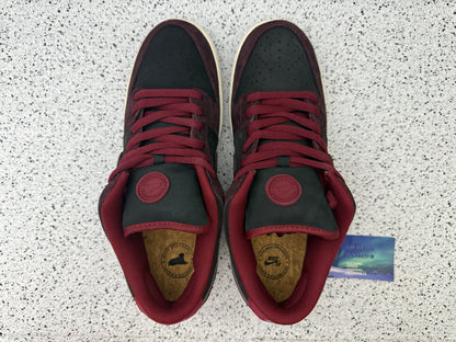 Nike Dunk SB Low Riot Skateshop