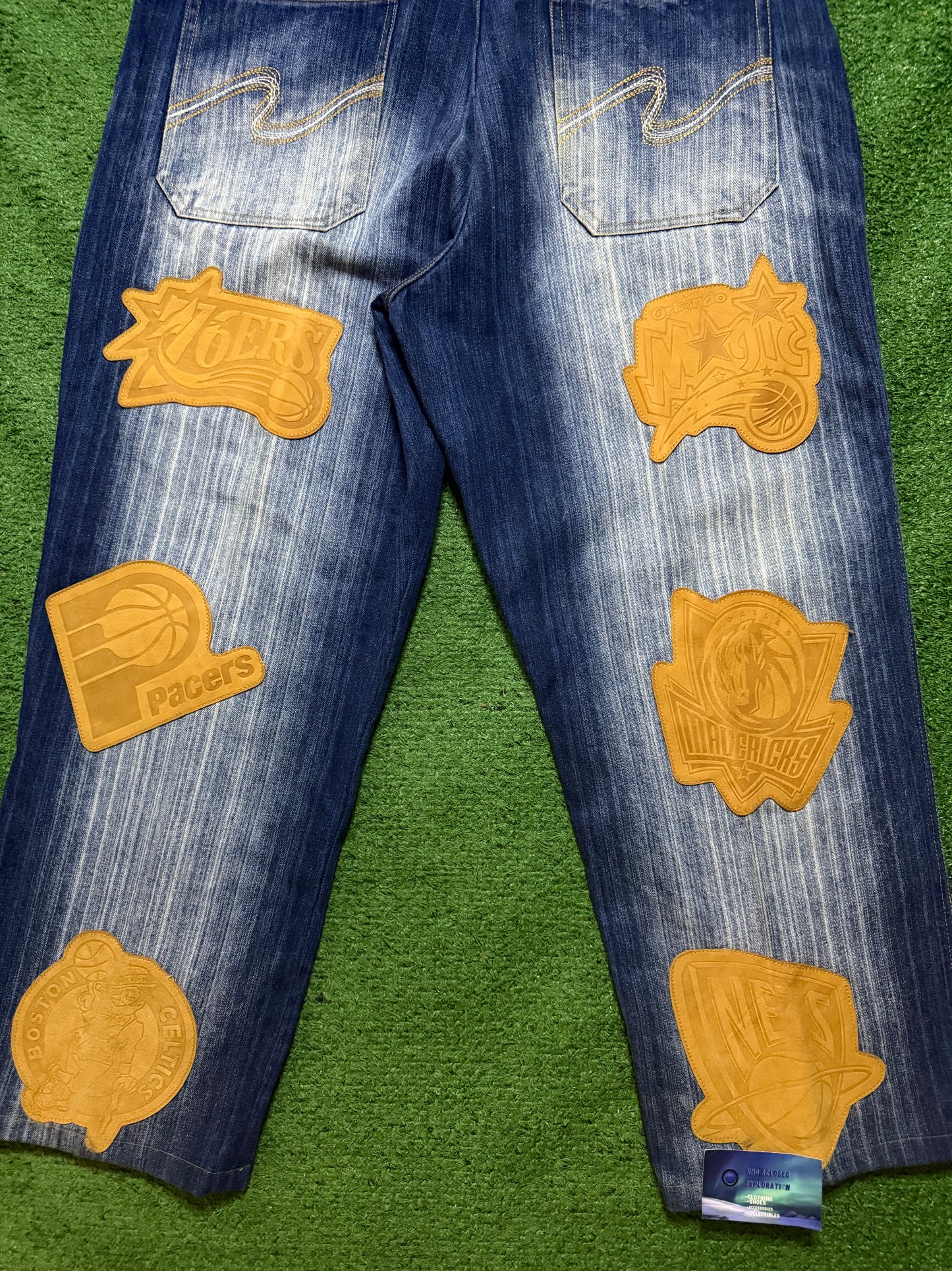 Vintage NBA Jeans UNK Brown Logos