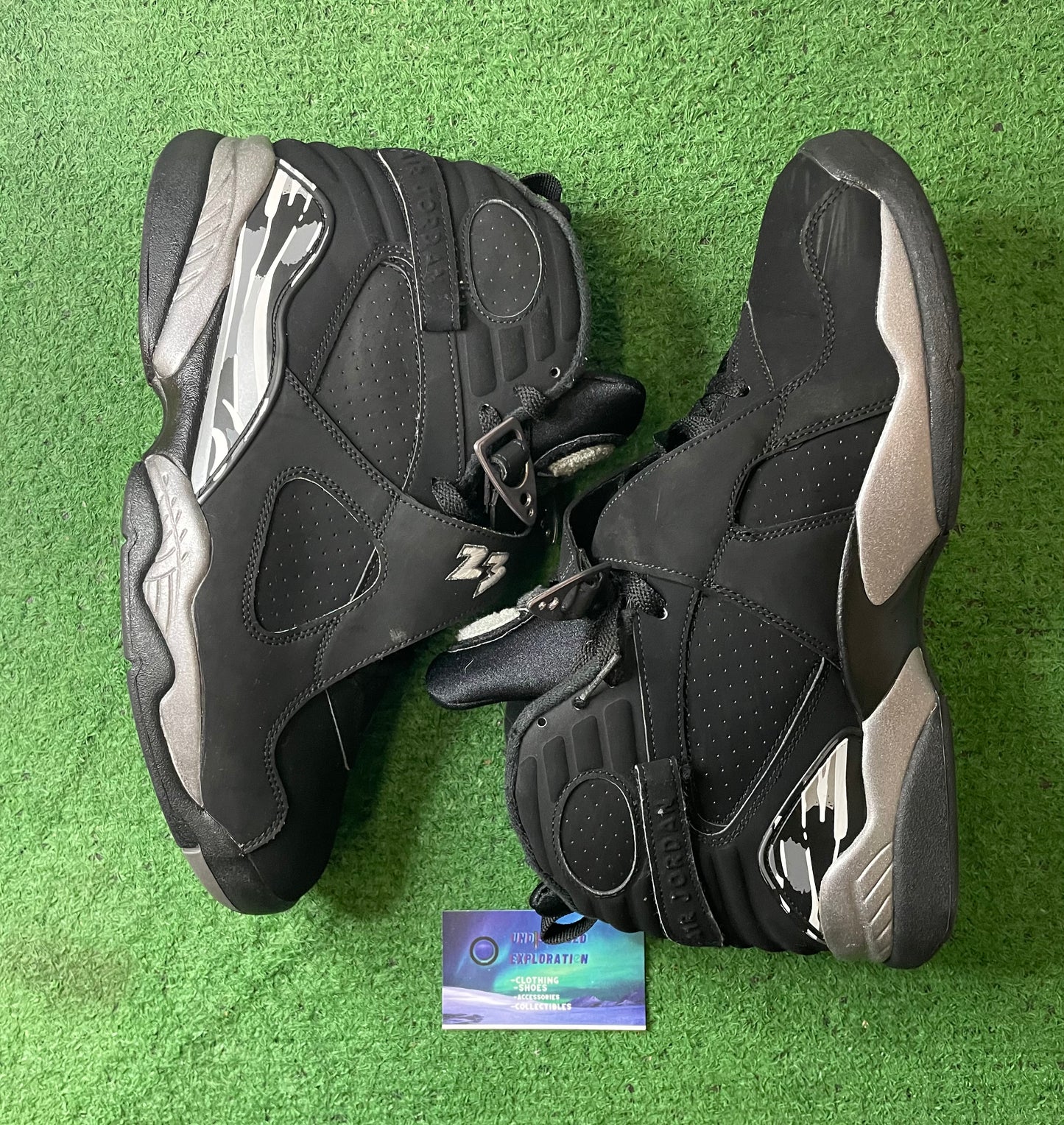 Jordan 8 Chrome 2015 size 11men/12.5women