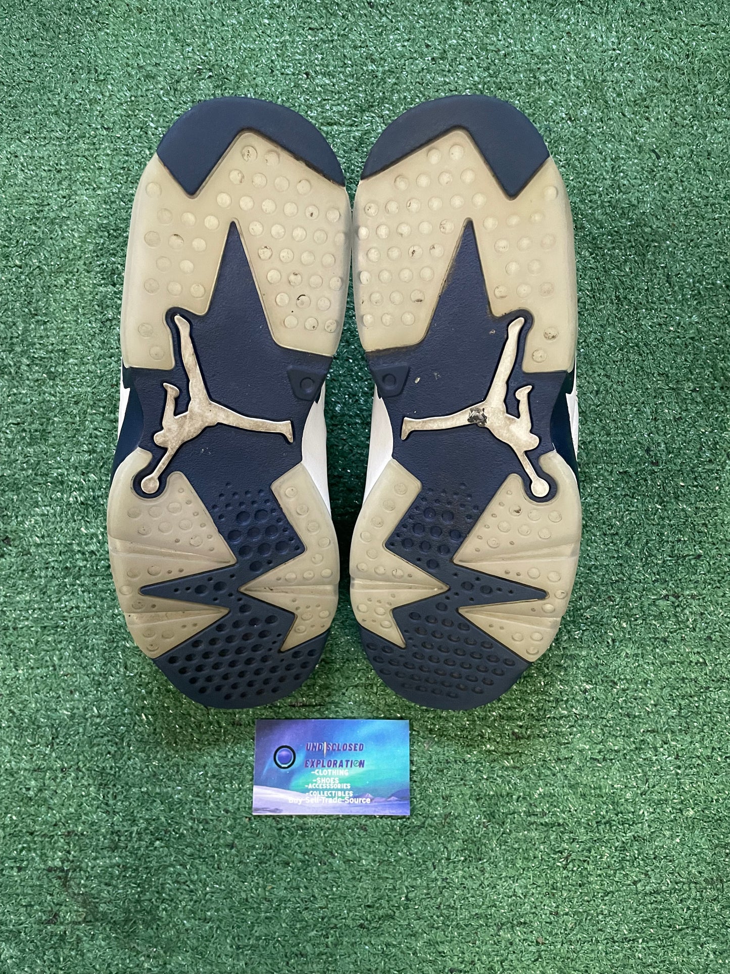 Air Jordan 6 Retro Midnight Navy size 10.5men/12women