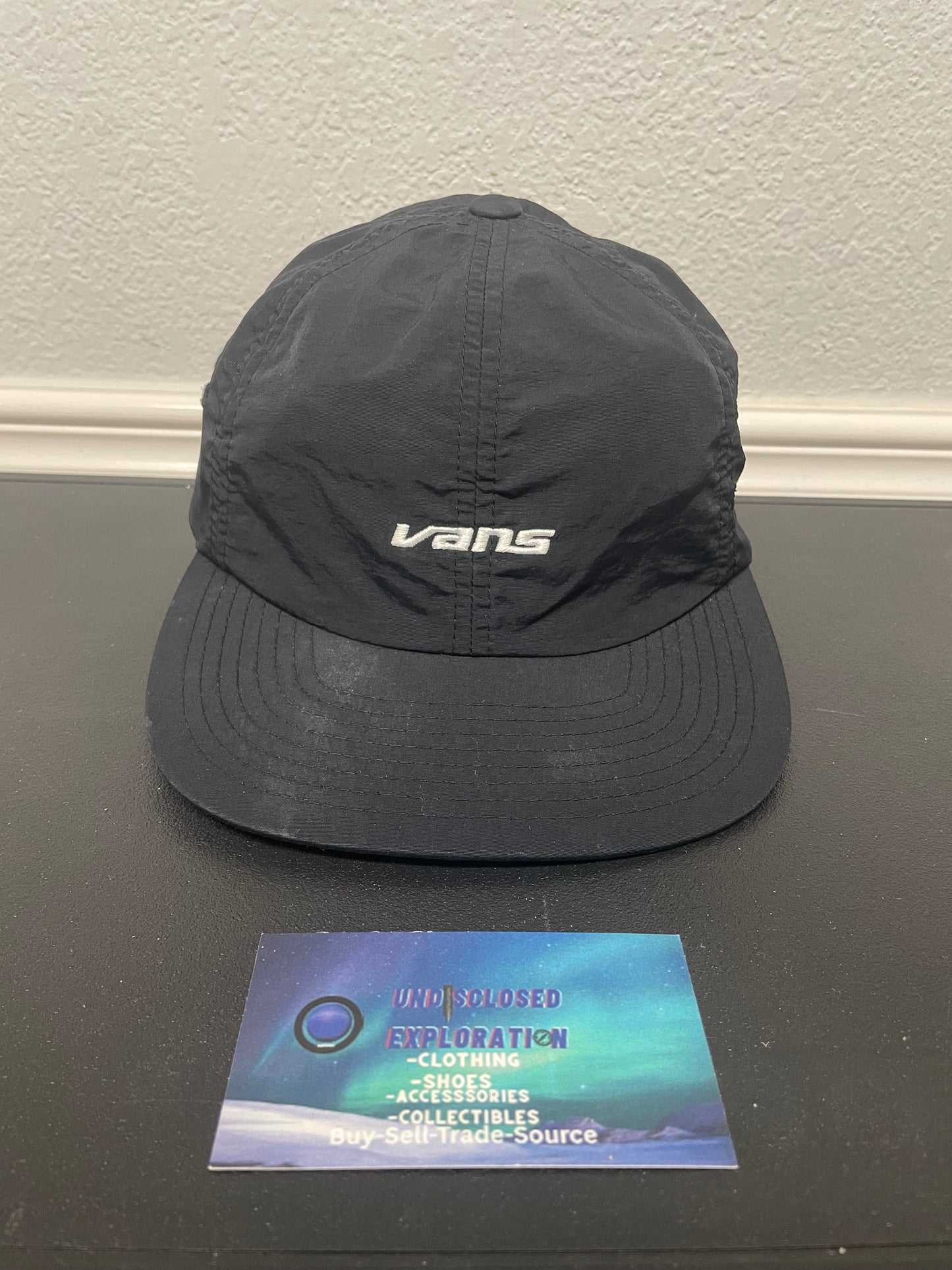 Vans black & white embroidered hat