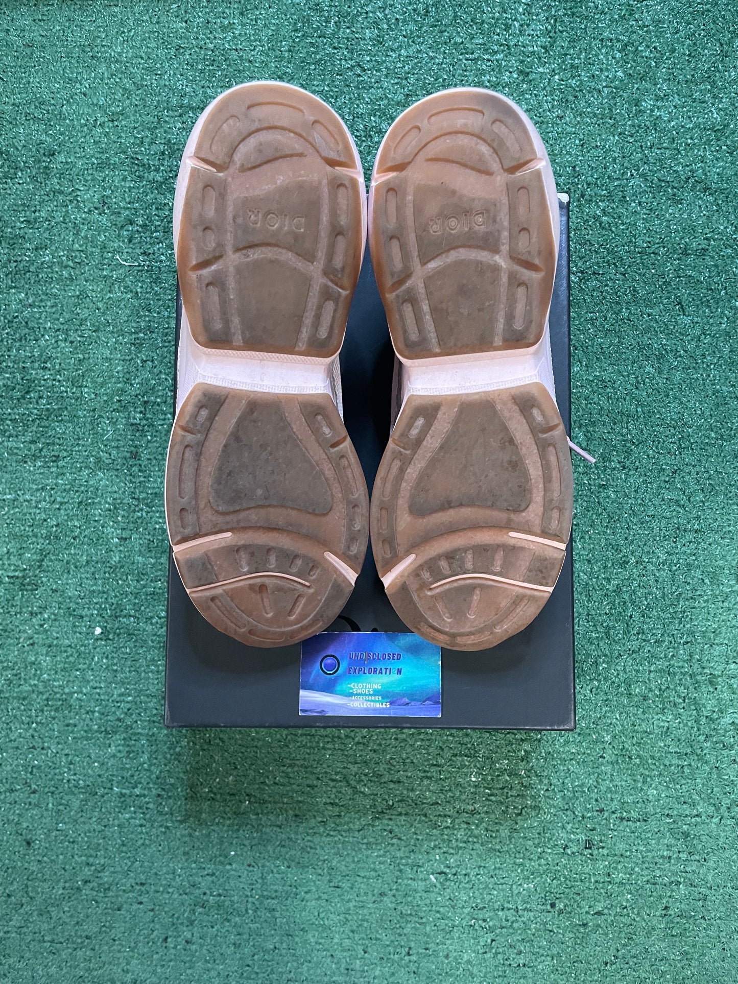 Dior B24 pink size 8.5men/10women(EU 41.5)