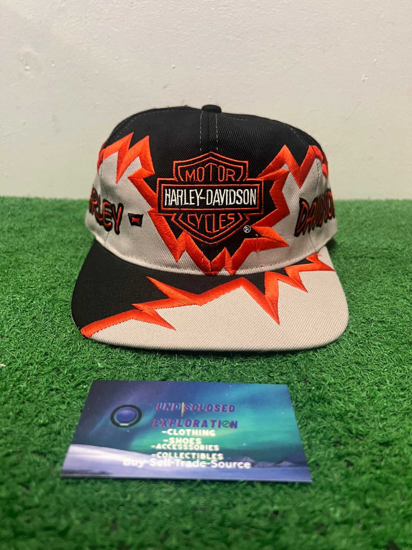 Vintage 1990s Harley Davidson orange shockwave hat