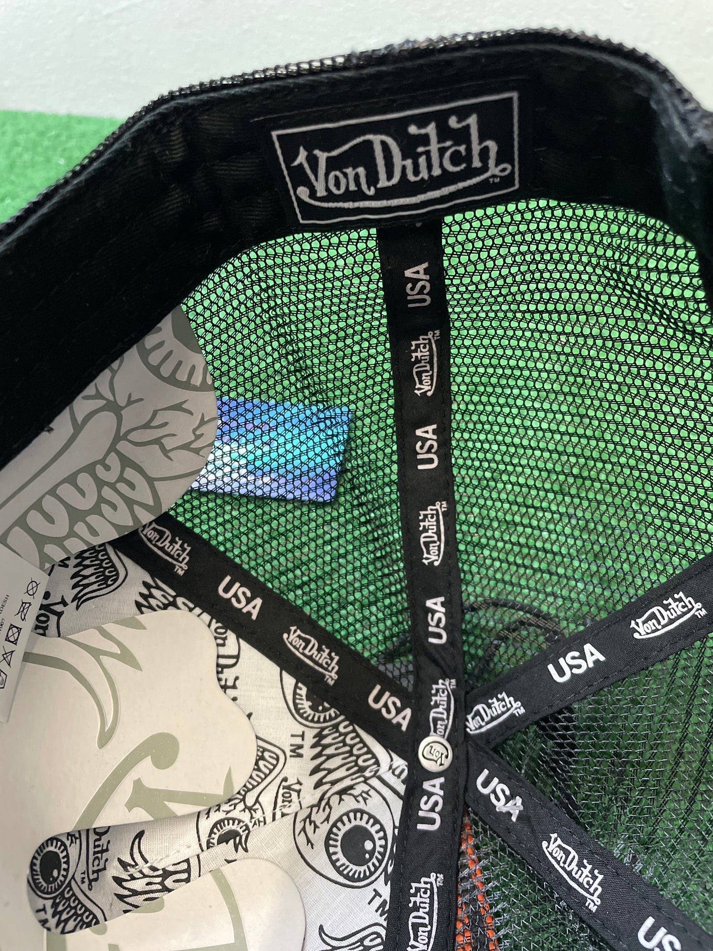 Von Dutch camo hat