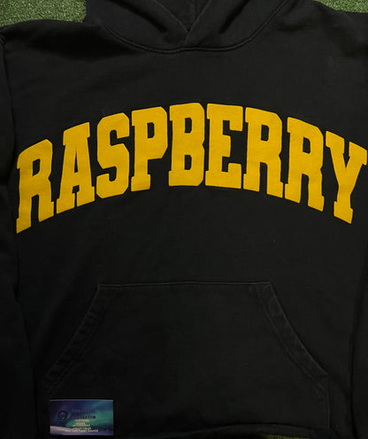 Gv Gallery Raspberry hills black & yellow hoodie