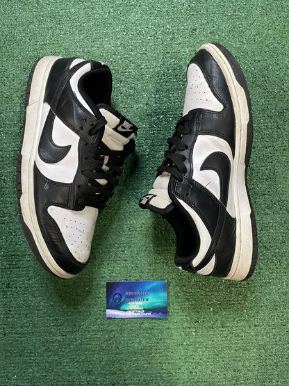 Nike Dunk low panda size 10.5men/12women