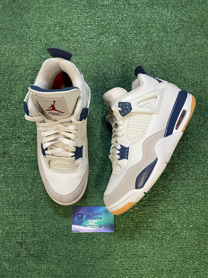 Air Jordan 4 sb  Midnight Navy size 8.5men/10women