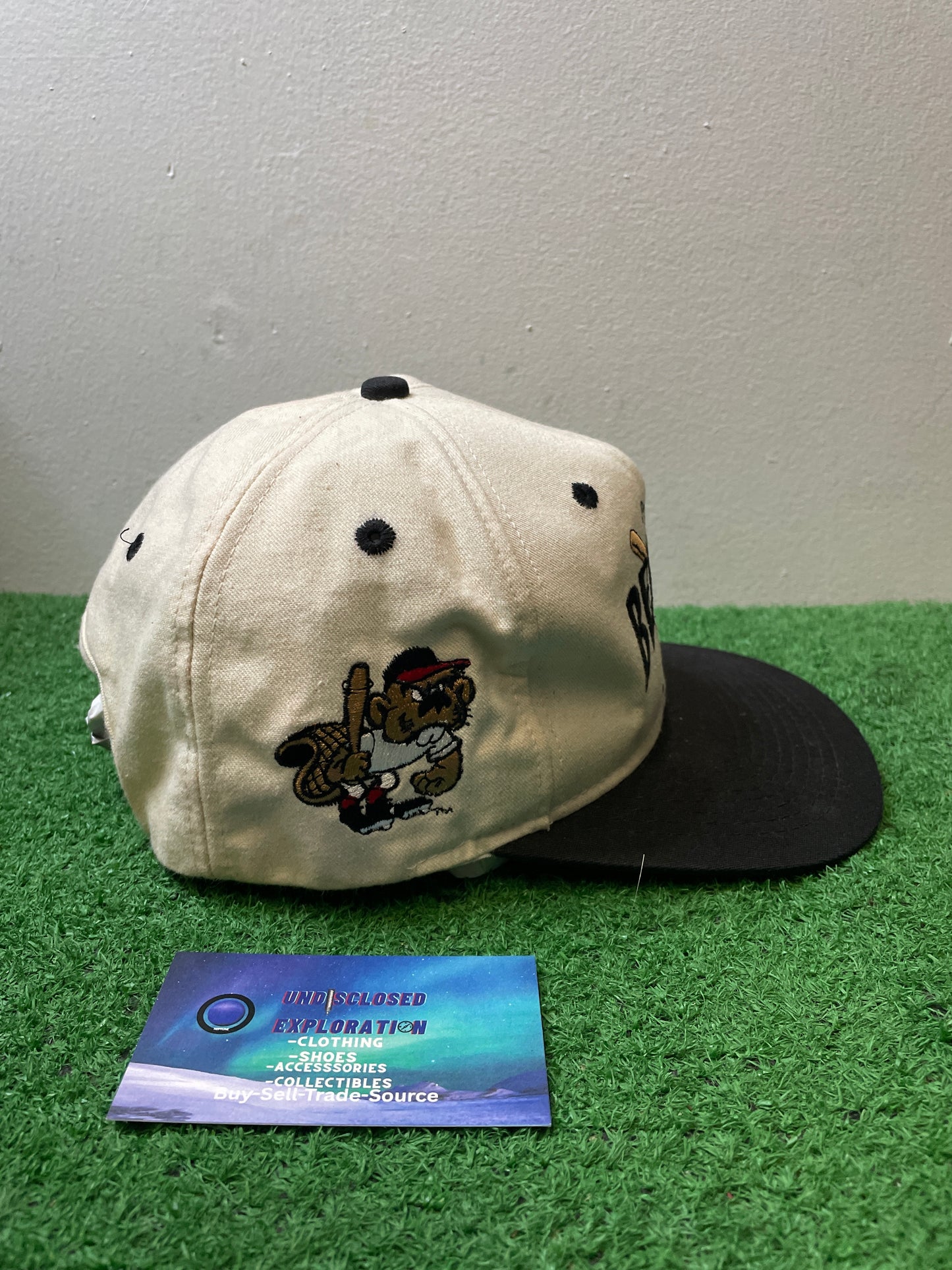 Vintage 1990s Portland Beavers baseball hat