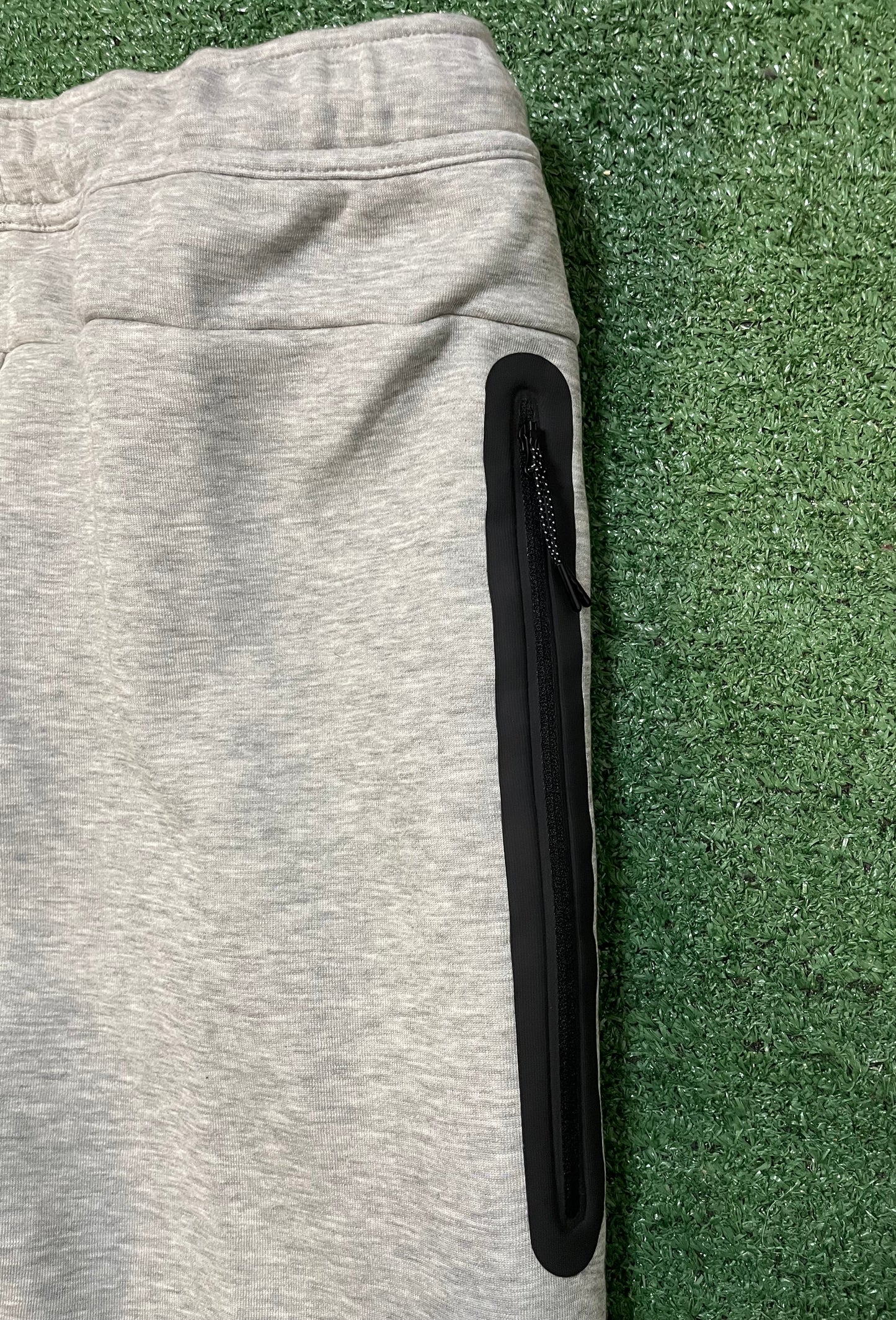 Nike tech fleece grey sweatsuit