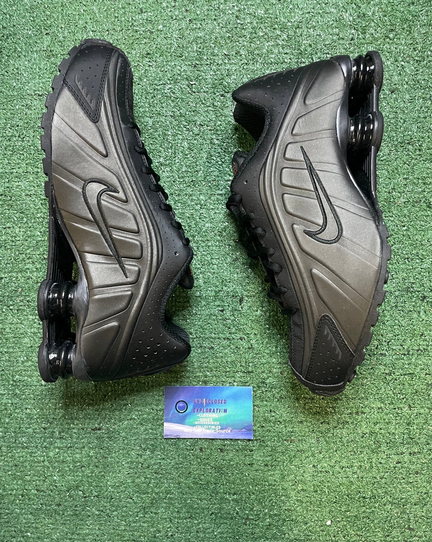 Nike Shox R4 triple black