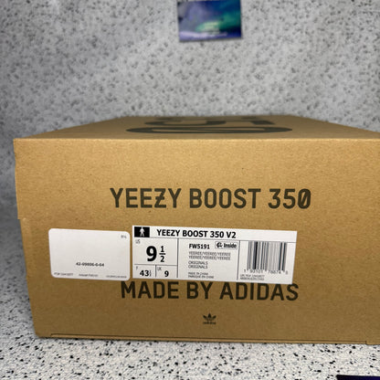 Adidas Yeezy 350 Yeezreel